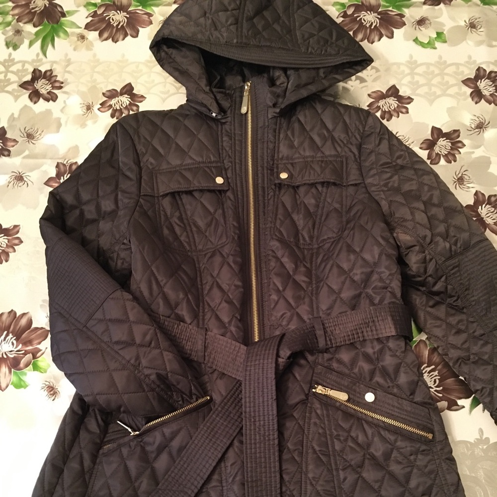 Vince Camuto Women mid length jacket